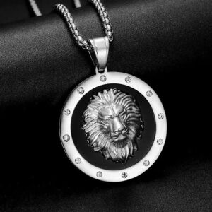 Round Medal Lion Head Pendant Necklace